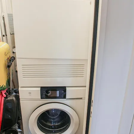 Enge Station - Private Jura Ζυρίχη