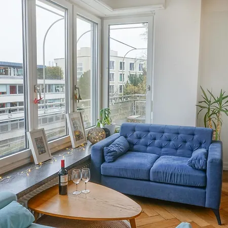 Enge Station - Private Jura Accommodatie bij particulieren Zürich