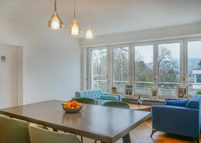 Homestay Large, Quiet Private 