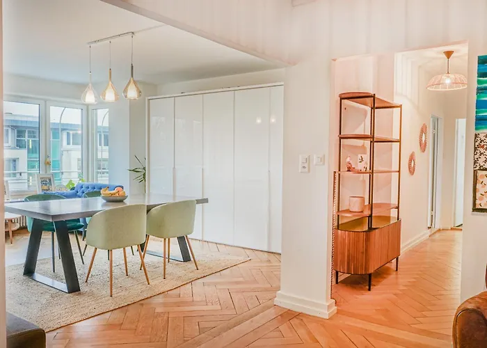 Homestay Large, Quiet Private 