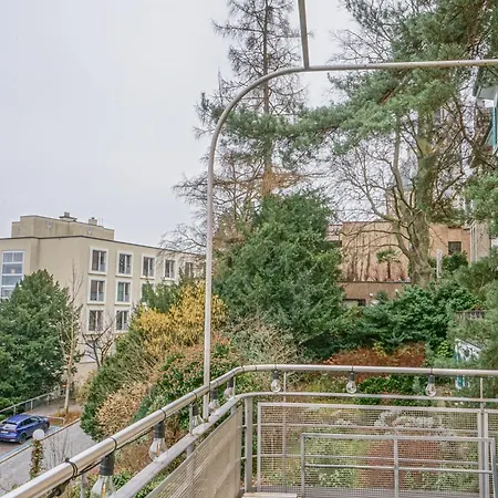 Large, Quiet Private 